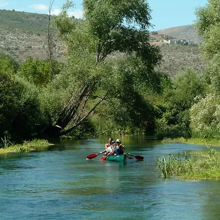 Fiume Tirino Hostel *